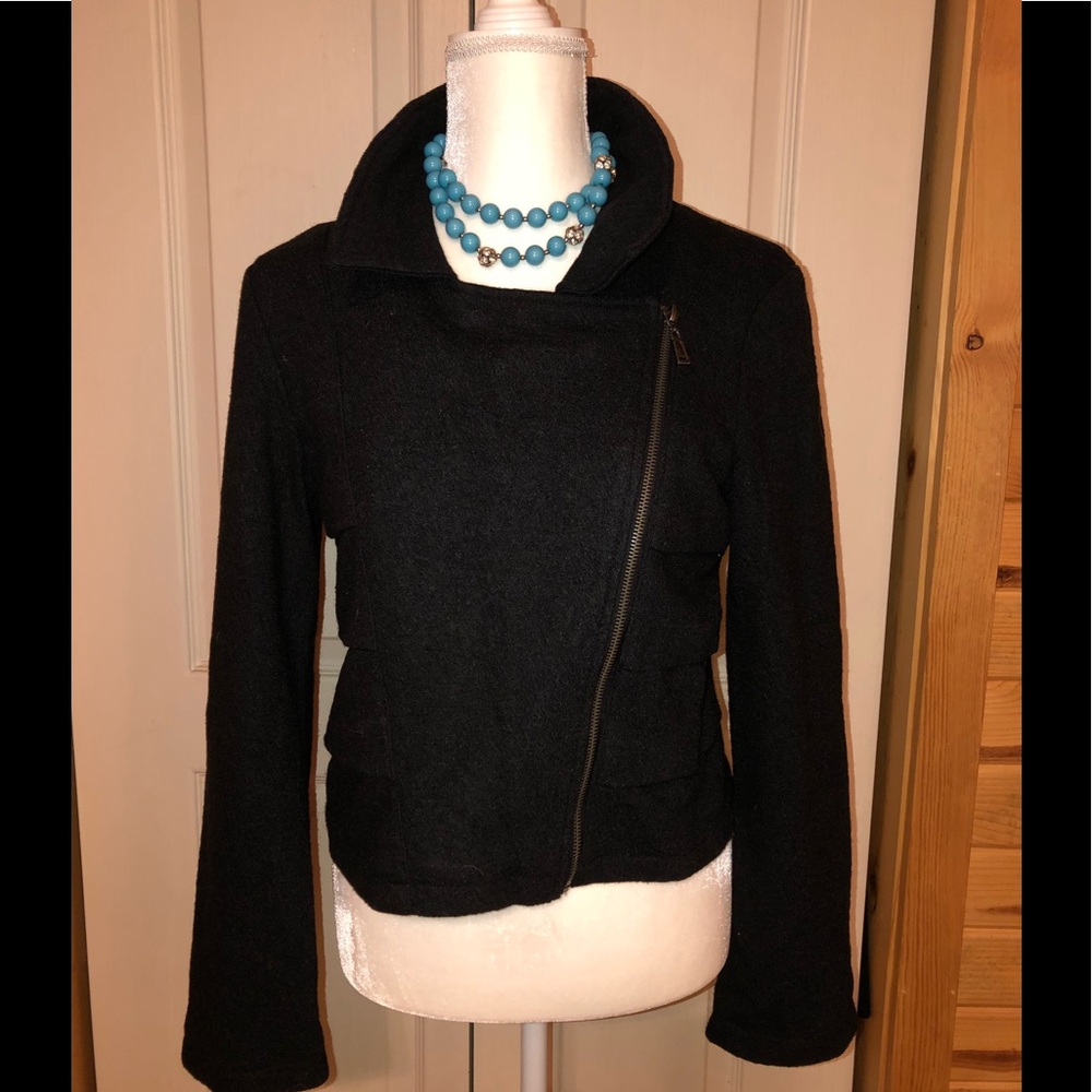 Jacket - Picture 1 of 4